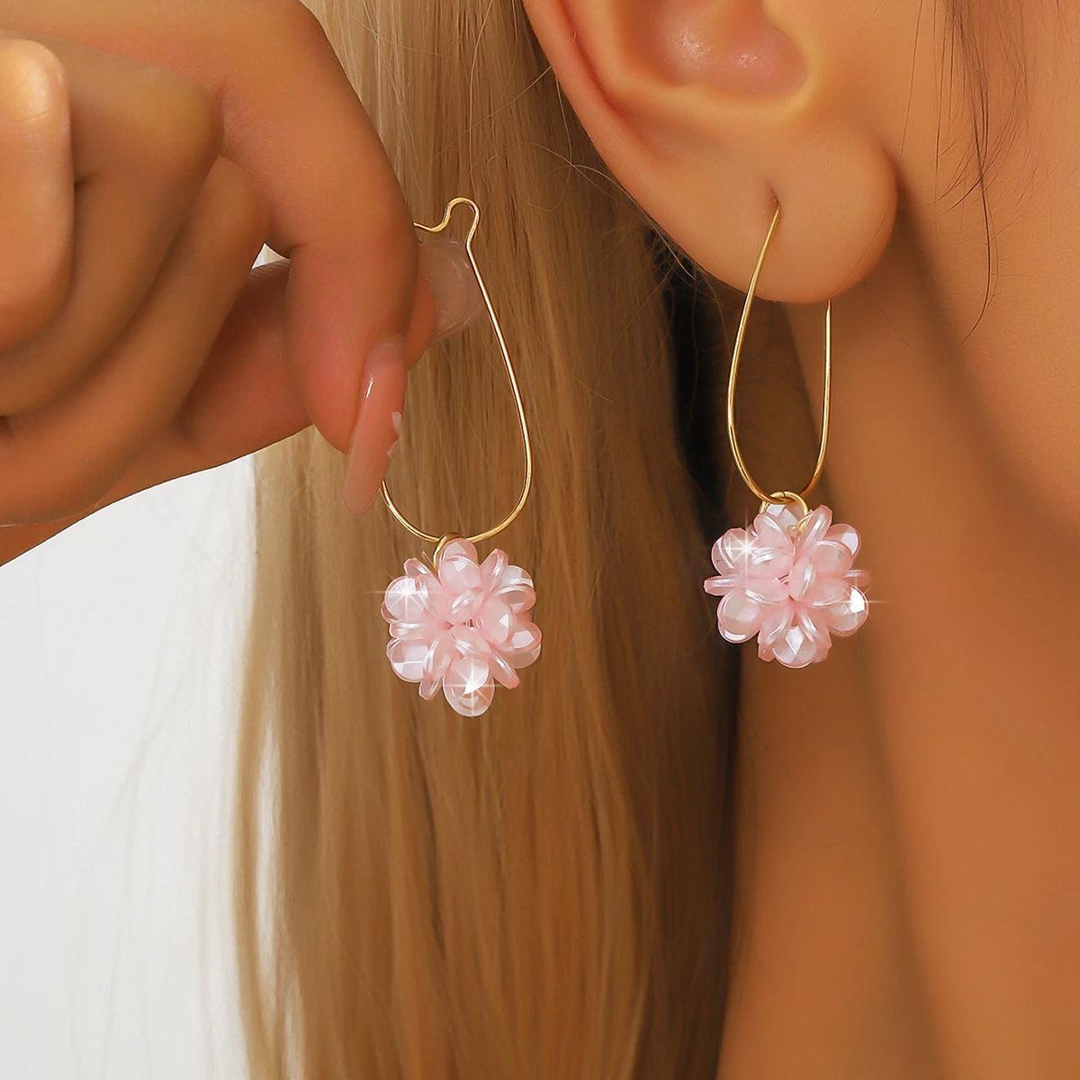 Pearl Petal Ball Earrings - VogueLine